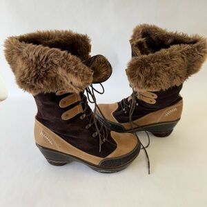 Jambu Women's Cruise Boot in brown leather and suede with a faux fur collar.